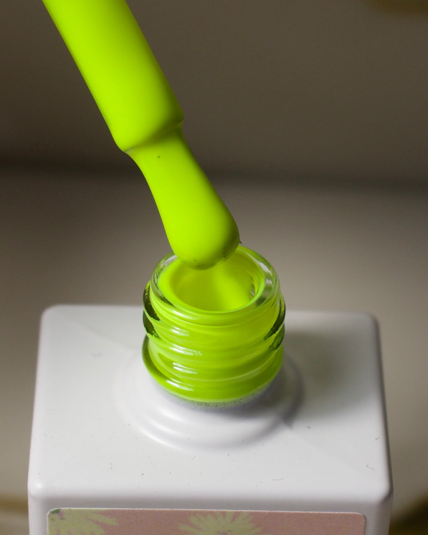 Gel Color neon yellow