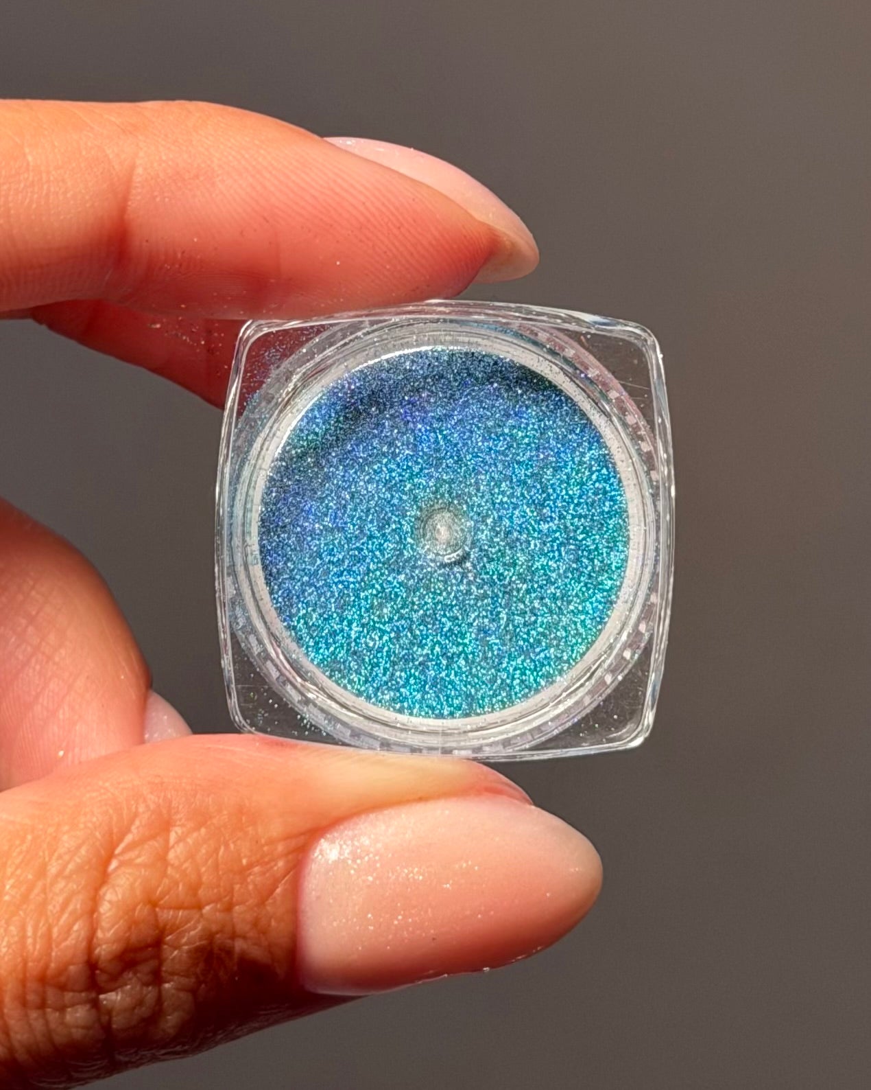 Holographic 09